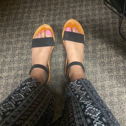 Diamond Nail Spa - Pink gel pedicure