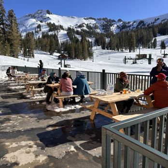 7800 Bar & Grill - Superb après. - Bars Near Me - Kirkwood, California 7800 Bar & Grill - Superb après. - Bars Near Me - Kirkwood, California