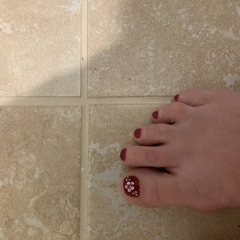 S & T Nail Salon - Nail Salons Near Me - Fallbrook, California