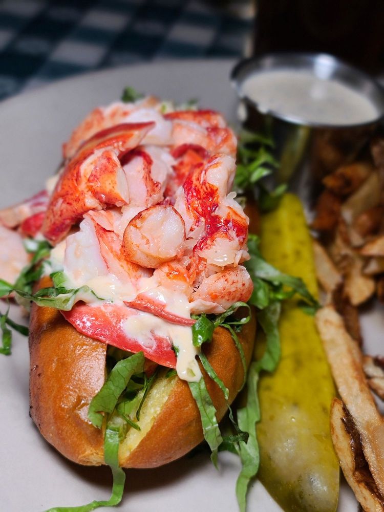 Lucile's Stateside Bistro