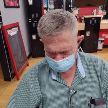Barber Pole - Rick Wagner (with face mask) - Barbers Near Me - Savannah, Georgia Barber Pole - Rick Wagner (with face mask) - Barbers Near Me - Savannah, Georgia