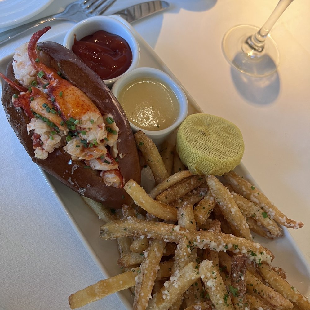 Café Pacific - Classic Lobster Roll Sandwich - Seafood Near Me - Dallas, Texas