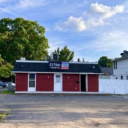 Store and parking across from Sam the clam pub