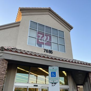Walgreens - Entrance - Drugstores Near Me - Las Vegas, Nevada Walgreens - Entrance - Drugstores Near Me - Las Vegas, Nevada