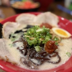 Monta Japanese Noodle House - Deluxe Tonkotsu Ramen spicy