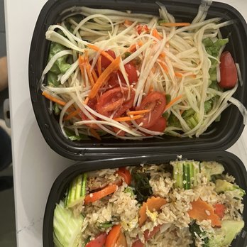 Shai Karr Eatery - Spicy vegetable fried rice and papaya salad - Thai Near Me - Marietta, Georgia