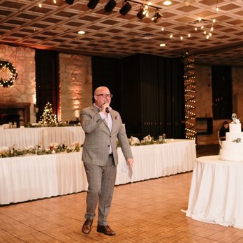 Two Brothers Roundhouse - Ballroom set up for a wedding, enough room for 16 at the head table - Bars Near Me - Aurora, Illinois Two Brothers Roundhouse - Ballroom set up for a wedding, enough room for 16 at the head table - Bars Near Me - Aurora, Illinois