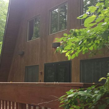 Pinecliff Park - The large rentable cabin. - Parks Near Me - Frederick, Maryland