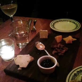 Grampa's Pizzeria - Cheese plate starter - Pizza Near Me - Madison, Wisconsin Grampa's Pizzeria - Cheese plate starter - Pizza Near Me - Madison, Wisconsin