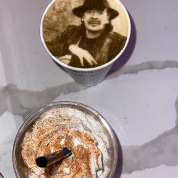 Con Azucar Cafe - Vanilla latte and iced mocha - Coffee & Tea Near Me - San Jose, California