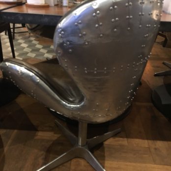 The Airport Pub - Metal rivet chairs; very cool. - Pubs Near Me - Gt Man, XGM