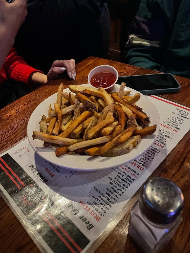 THE BRIGHTSIDE TAVERN 151 Photos & 339 Reviews 141 Bright St