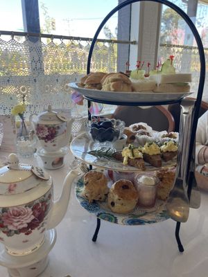 The Britannia Tearooms by null