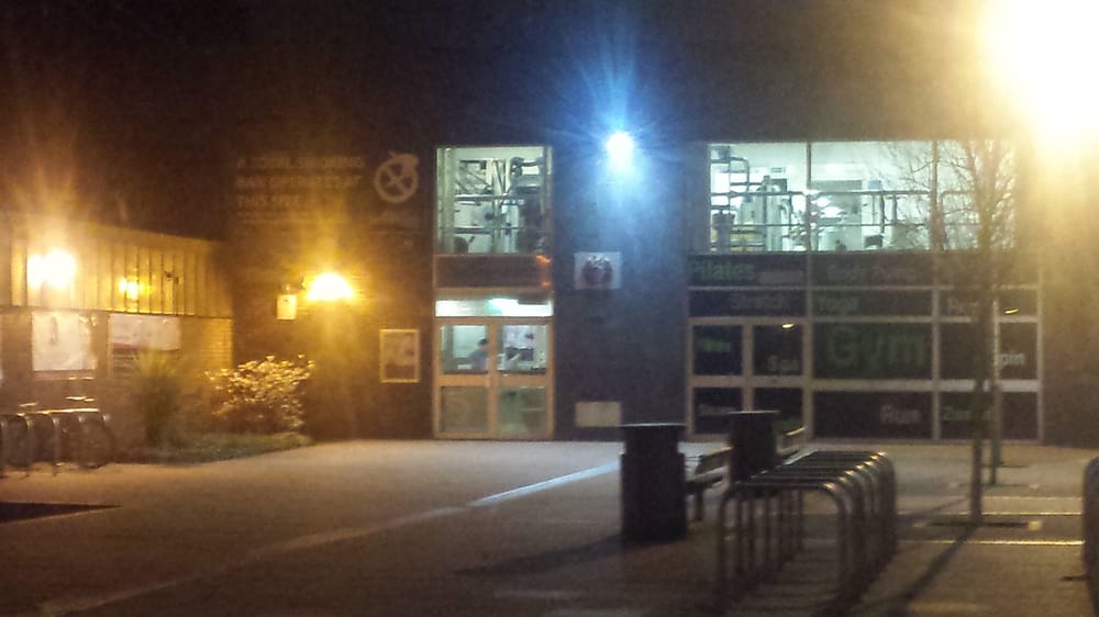 POOLS ON THE PARK Updated August 2024 Twickenham Road, Richmond