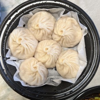 Dumpling Den - 6 Piece Pork Soup Dumplings - Shanghainese Near Me - Fort Lee, New Jersey Dumpling Den - 6 Piece Pork Soup Dumplings - Shanghainese Near Me - Fort Lee, New Jersey