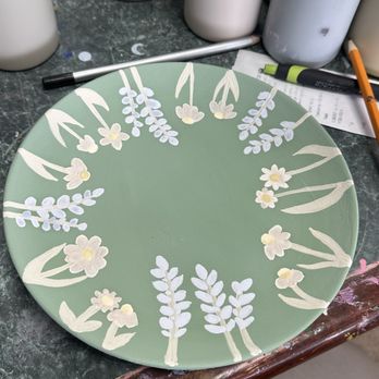 La Terraza - Paint-Your-Own Pottery Near Me - Milwaukee, Wisconsin