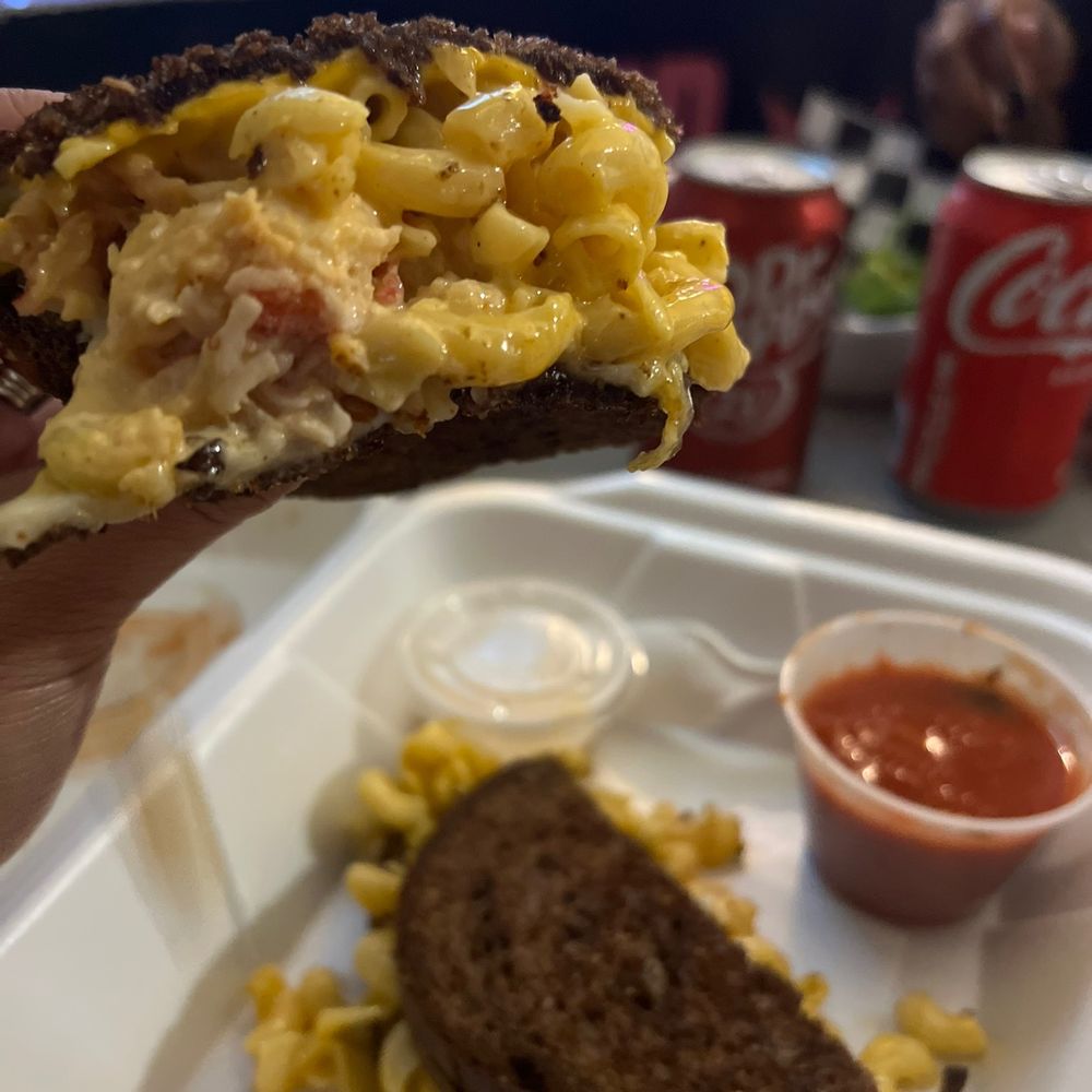Grilled Cheese Gallery - The Duke Sandwich - Ice Cream & Frozen Yogurt Near Me - St. Augustine, Florida