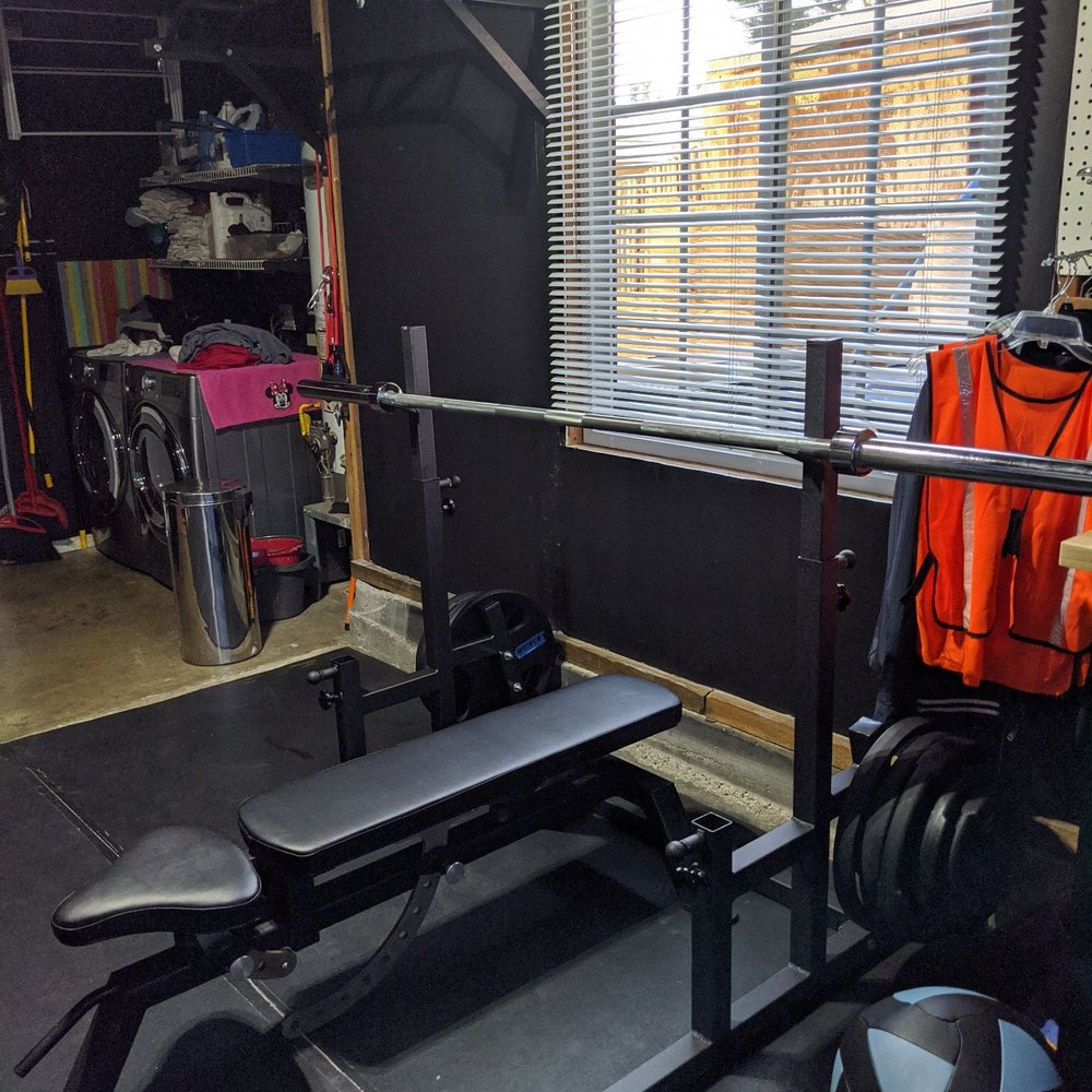 Extreme Training Equipment - This is the Deluxe Squat rack. Will be using it for benching as well. Great squat rack. Thank you ETE. - Sporting Goods Near Me - Commerce, California