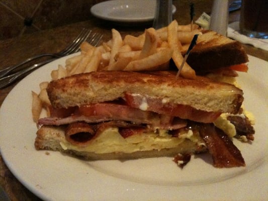 Grand Lux Cafe by null