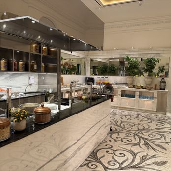 The St. Regis Rome - Breakfast buffet - Hotels Near Me - Rome, RM