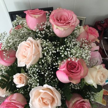 Flowers on Route 88 - What they sent the 2nd time.....same danged flowers with the right vase. - Florists Near Me - Brick Town, New Jersey Flowers on Route 88 - What they sent the 2nd time.....same danged flowers with the right vase. - Florists Near Me - Brick Town, New Jersey
