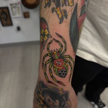 Diamond Era Tattoo - Tattoo Near Me - Hudson, New Hampshire Diamond Era Tattoo - Tattoo Near Me - Hudson, New Hampshire