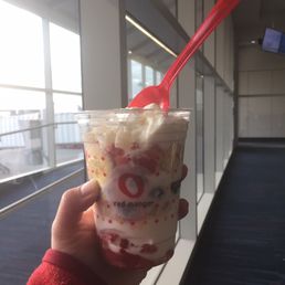 Mixed berry yogurt parfait: sub vanilla bean for plain yogurt, sub mochi for granola