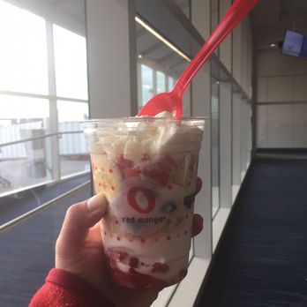 Red Mango - Mixed berry yogurt parfait: sub vanilla bean for plain yogurt, sub mochi for granola - Ice Cream & Frozen Yogurt Near Me - Dallas, Texas