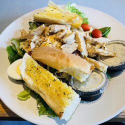 Hometown Pizza - Carrollton - The Grilled Chicken Salad