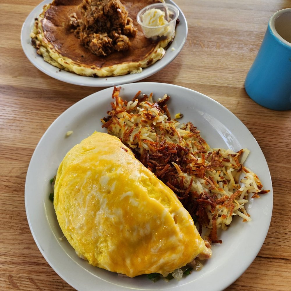 Batter Up Pancakes - Denver Omelet (with Apple Cinnamon Crunch Chip Pancake) - Pancakes Near Me - Clovis, California Batter Up Pancakes - Denver Omelet (with Apple Cinnamon Crunch Chip Pancake) - Pancakes Near Me - Clovis, California