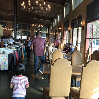 Hugo's - Dining area - Mexican Near Me - Houston, Texas