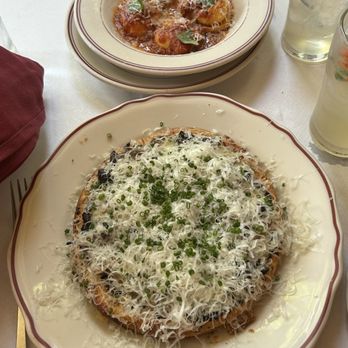 Le Diplomate - Mushroom tart and ricotta ravioli - Brasseries Near Me - Washington, DC, District of Columbia