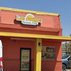 Los Amigos Mexican Food - Outside