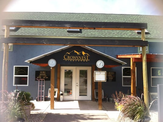 Crowsnest Vineyards by null