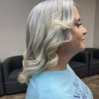 Hello Salon - Hair Salons Near Me - Spring, Texas