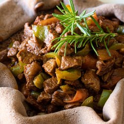 EthAm Healthy Foods - Food Truck - Stir fried beef with vegetables, you can get spicy or savory, both delicious!