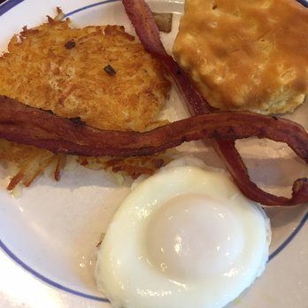 Bob Evans - Mini sampler - I basted egg one bacon one potatoes one biscuit! - American Near Me - Ft Myers, Florida