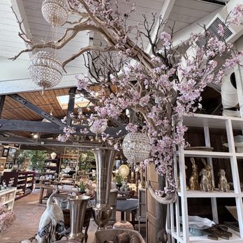 Roger's Gardens - Nurseries & Gardening Near Me - Corona Del Mar, California