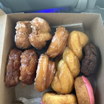 Fresh Donuts - Our picks - Donuts Near Me - Granada Hills, California Fresh Donuts - Our picks - Donuts Near Me - Granada Hills, California