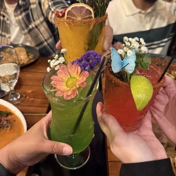 Temsib Eatery & Bar - Thai Near Me - Bellevue, Washington