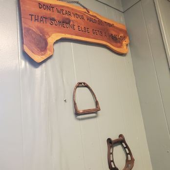 Cow Palace Restaurant - Decor and advice - American Near Me - Gonzales, Texas