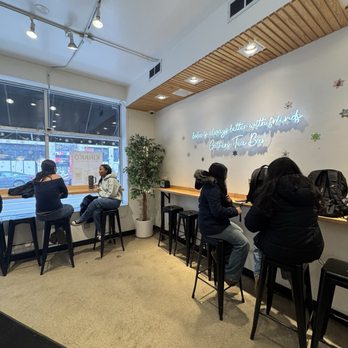 Gathers Tea Bar - interior - Bubble Tea Near Me - Chicago, Illinois Gathers Tea Bar - interior - Bubble Tea Near Me - Chicago, Illinois