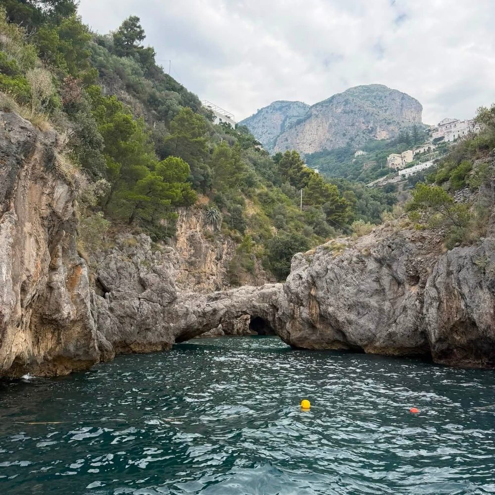 Amalfi Coast - Hotels Near Me - Amalfi, SA