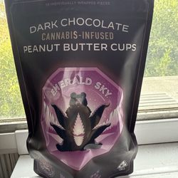 Pauwels Cannabis - Indica P-nut butter cups