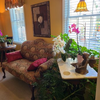 Annville Inn - The music room sitting area. - Bed & Breakfast Near Me - Annville, Pennsylvania