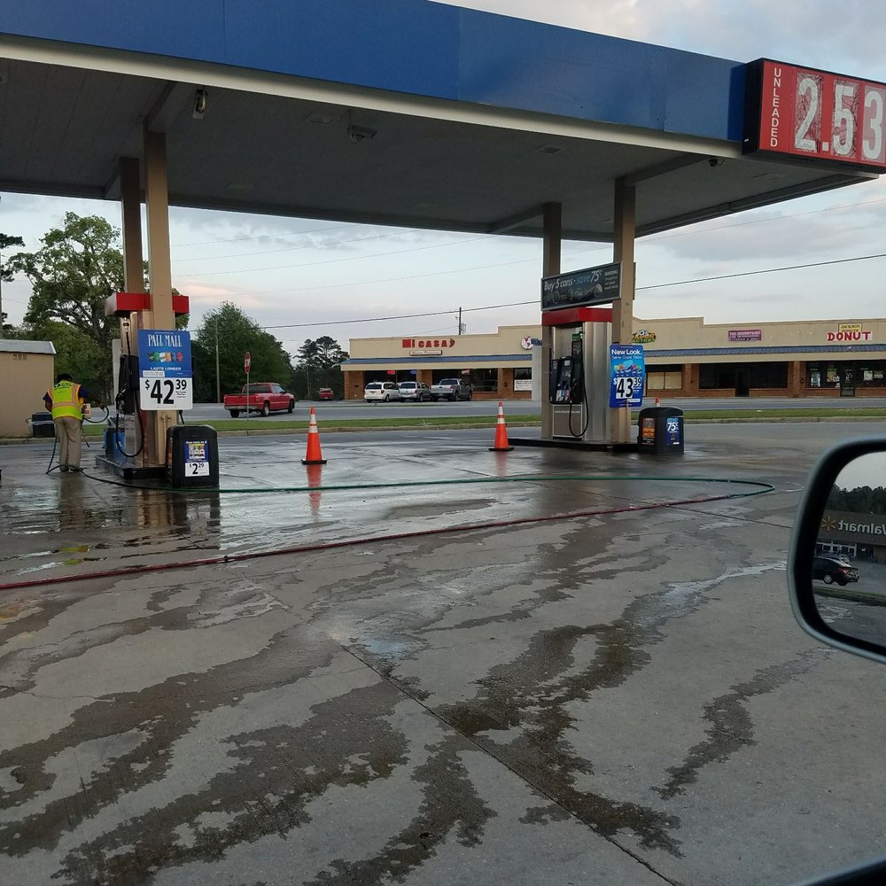 Murphy USA - High price gas and cant get to it. Busiest part of the day and hald the bays closed. - Gas Stations Near Me - Jackson, Alabama Murphy USA - High price gas and cant get to it. Busiest part of the day and hald the bays closed. - Gas Stations Near Me - Jackson, Alabama