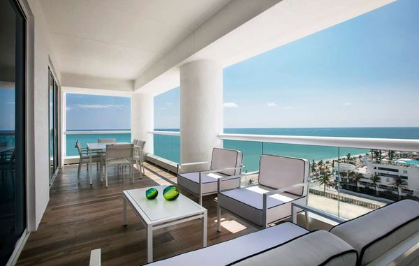 Conrad Fort Lauderdale Beach by null