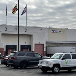 USPS - The temporary distribution center exterior facade.