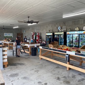Red Top Market - Inside View - Farmers Market Near Me - Wilder, Idaho Red Top Market - Inside View - Farmers Market Near Me - Wilder, Idaho