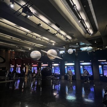 Griffith Observatory - Inside planetarium - Observatories Near Me - Los Angeles, California Griffith Observatory - Inside planetarium - Observatories Near Me - Los Angeles, California